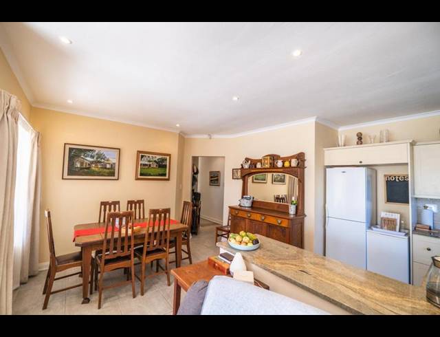 3 BEDROOM TOWNHOUSE FOR SALE IN OATLANDS NORTH